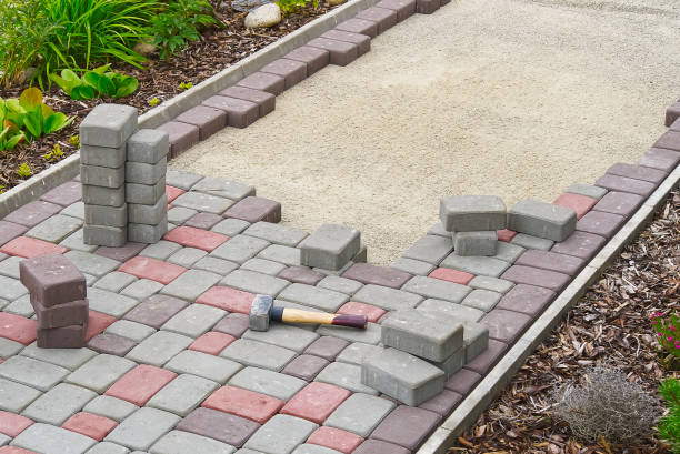 Best Professional Driveway Pavers  in Hlside, IL